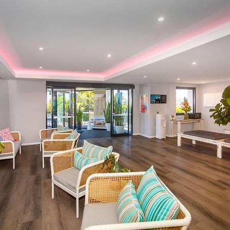 Ibis Styles The Entrance Hotel Buitenkant foto