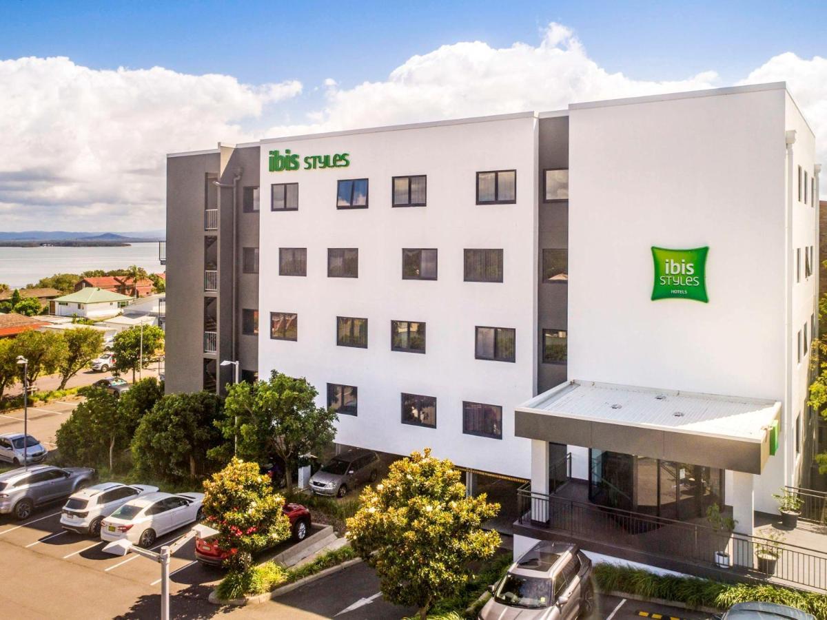 Ibis Styles The Entrance Hotel Buitenkant foto